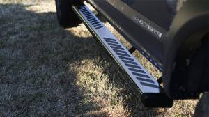 Lund - Lund Summit Ridge 2.0 Running Board Kit 28665021 - Image 3