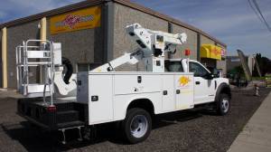 2019 Ford F550 Bucket Truck - Boom Truck - Image 2