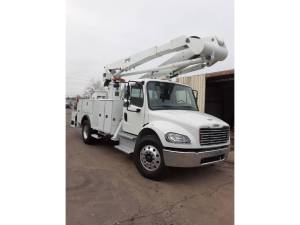 2018 Frieghtliner Business Class M2 106 Bucket Truck - Image 1