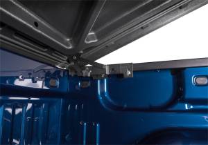 UnderCover - UnderCover LUX Tonneau Cover UC1166L-GAN - Image 3